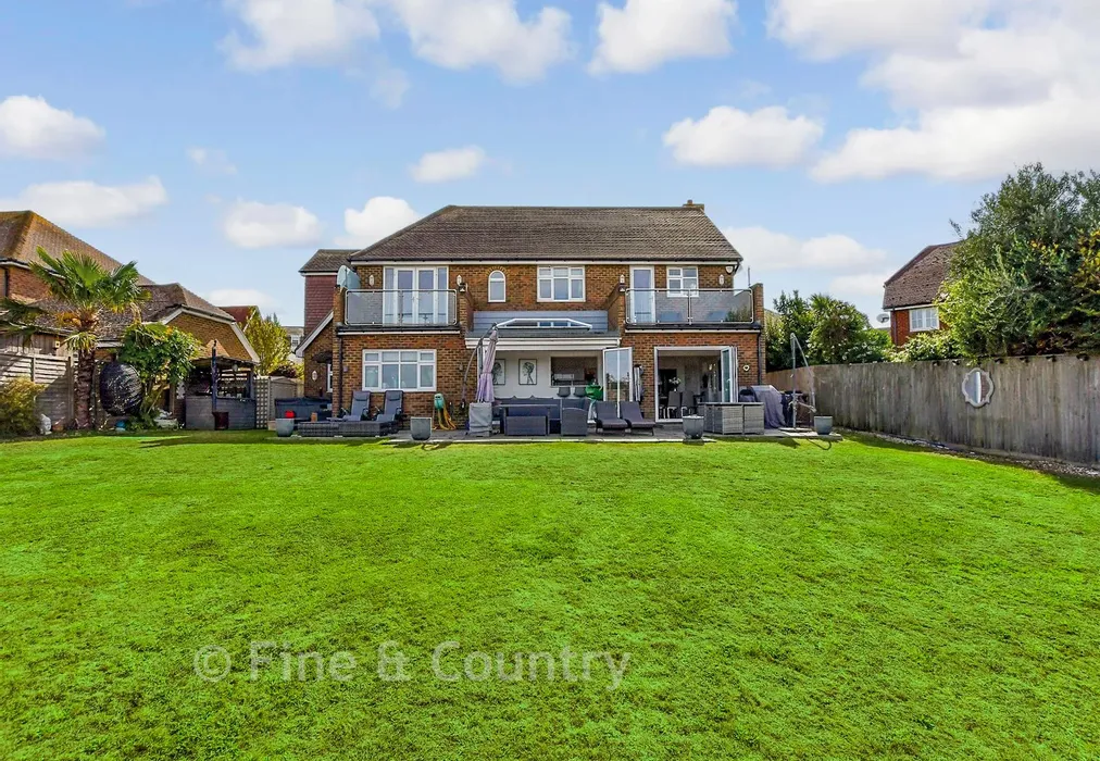 Rear Elevation - Foreland Heights, Broadstairs, Kent - Wards of Kent