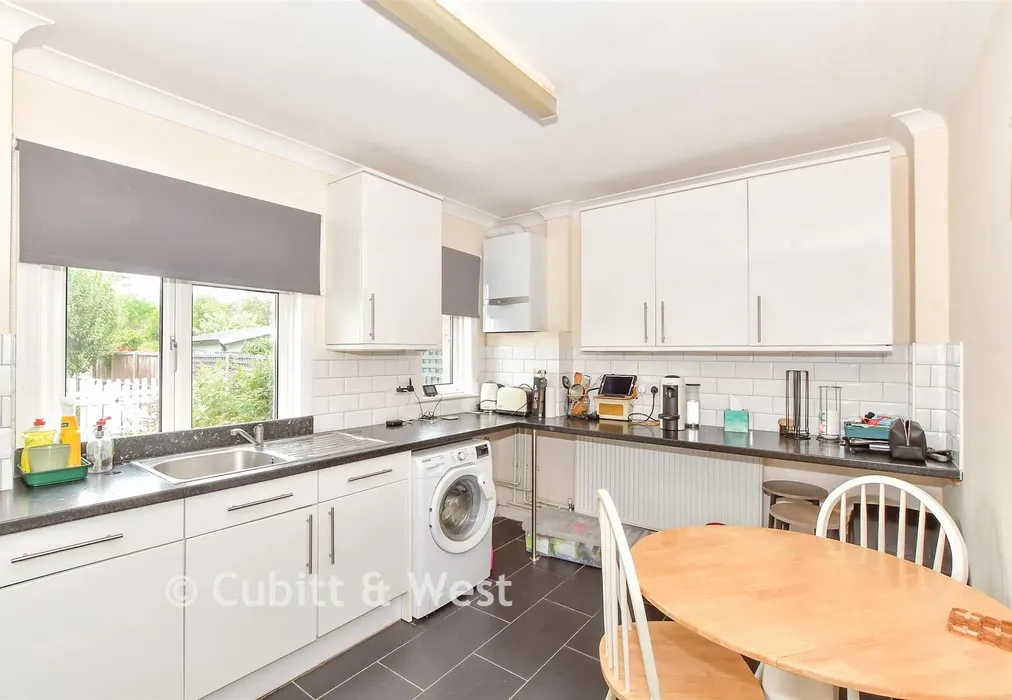 Kitchen/Breakfast Room - Fitzalan Road, Arundel, West Sussex - Wards of Kent