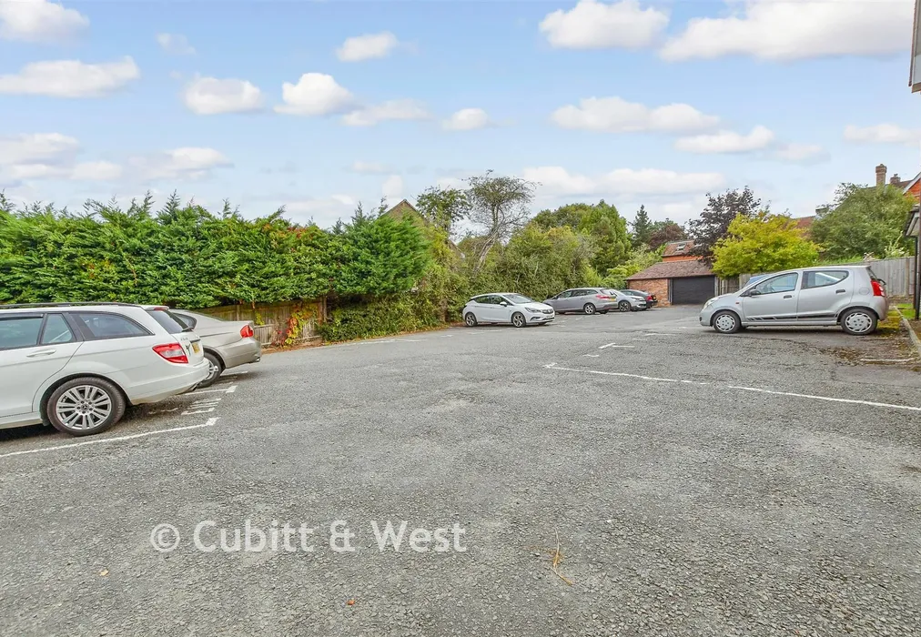 Driveway/Parking - High Street, Buxted, Uckfield, East Sussex - Wards of Kent