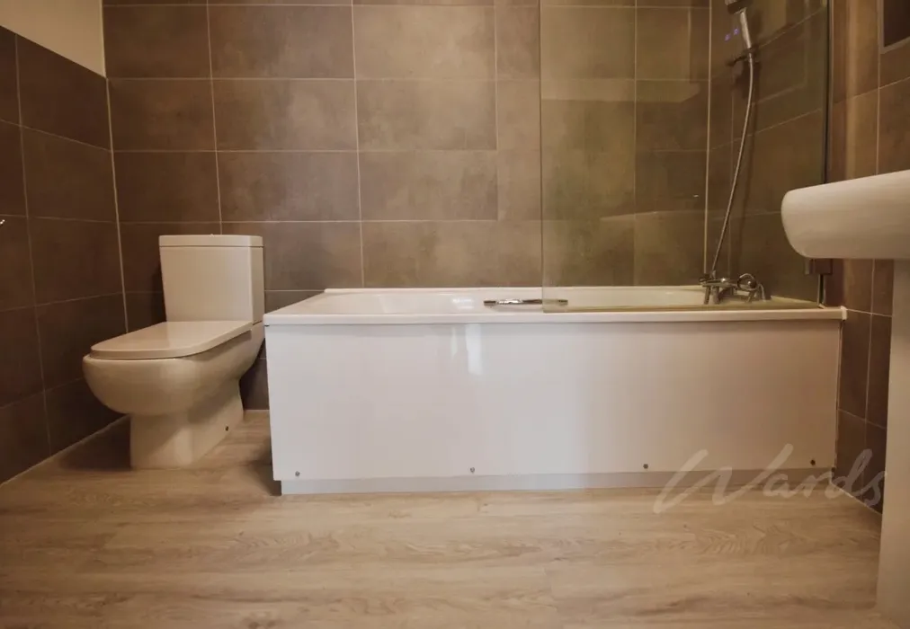ainsworth bathroom - Canterbury Street Gillingham ME7 - Wards of Kent