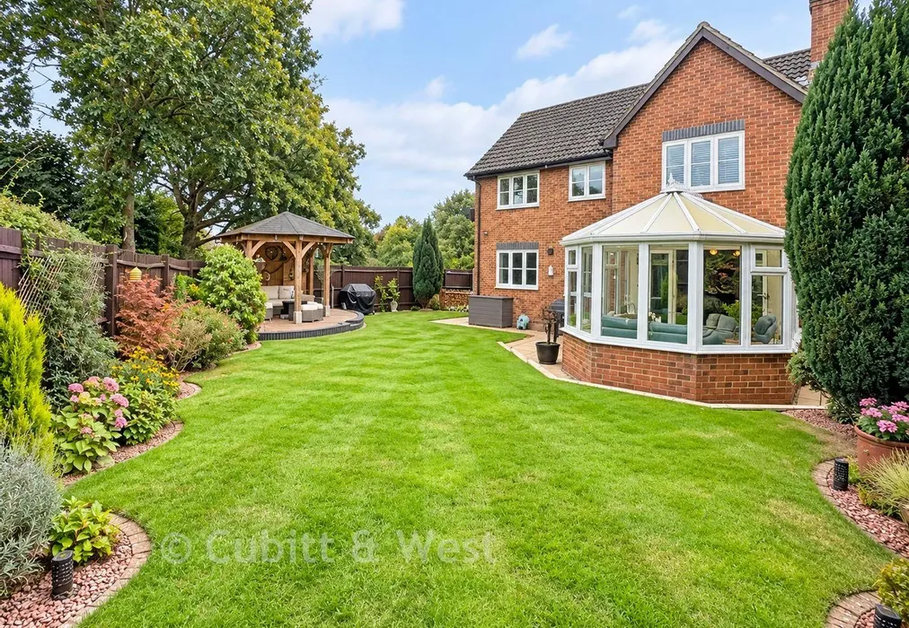 Rear Garden - Swift Close, Ridgewood, Uckfield, East Sussex - Wards of Kent