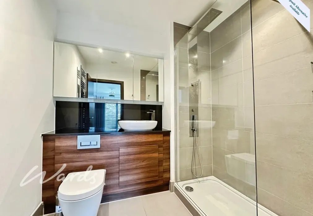 En Suite - Guinevere Point Waterhouse Avenue ME14 - Wards of Kent