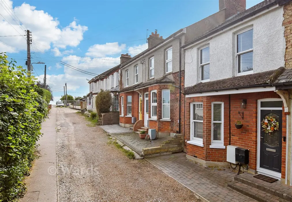 Street View - New Road, Eythorne, Dover, Kent - Wards of Kent