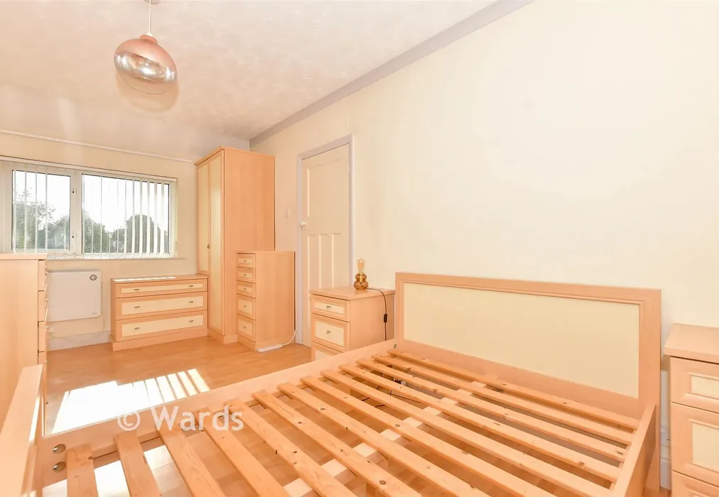 Bedroom 1 - St. John's Road, Whitstable, Kent - Wards of Kent