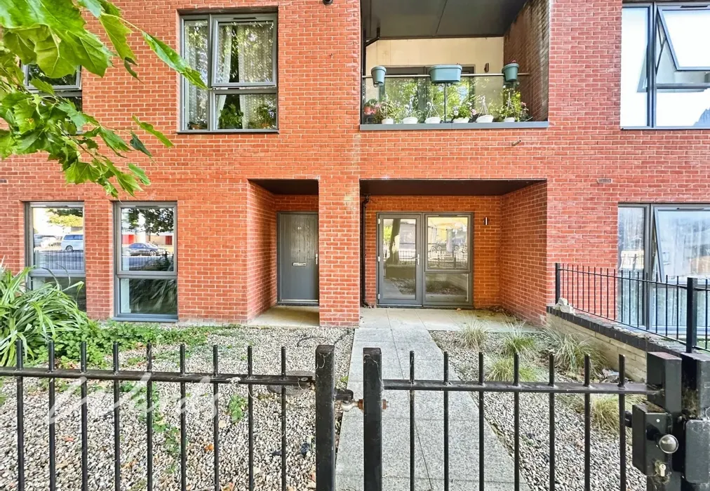 Front - Wallis Avenue Park Wood ME15 - Wards of Kent