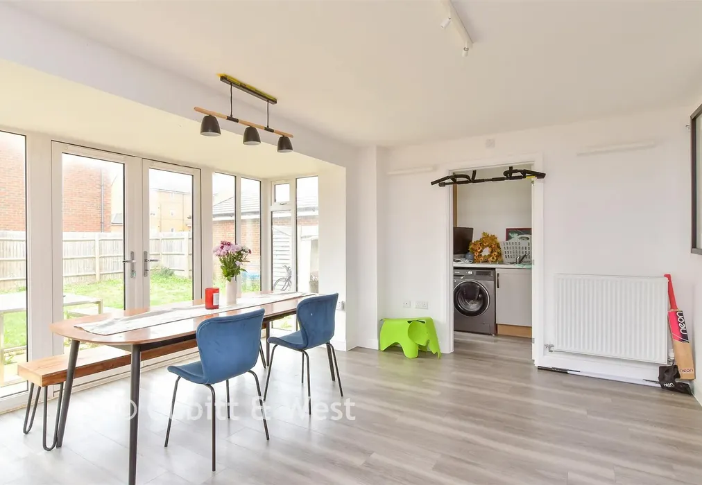 Kitchen/ Diner - Pipit Way, Peacehaven, East Sussex - Wards of Kent