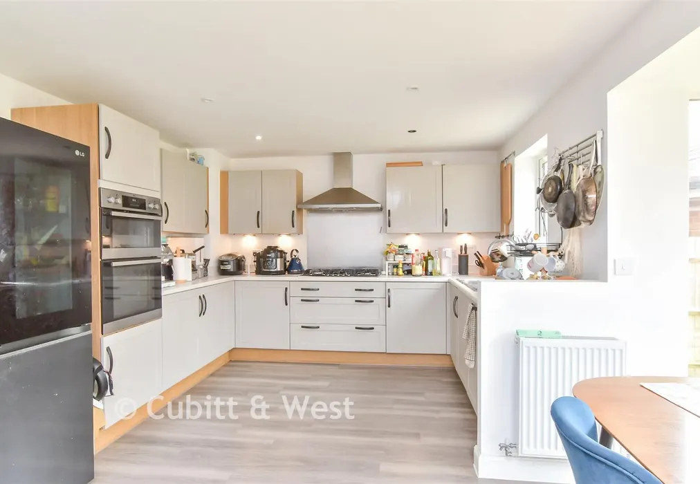 Kitchen/ Diner - Pipit Way, Peacehaven, East Sussex - Wards of Kent