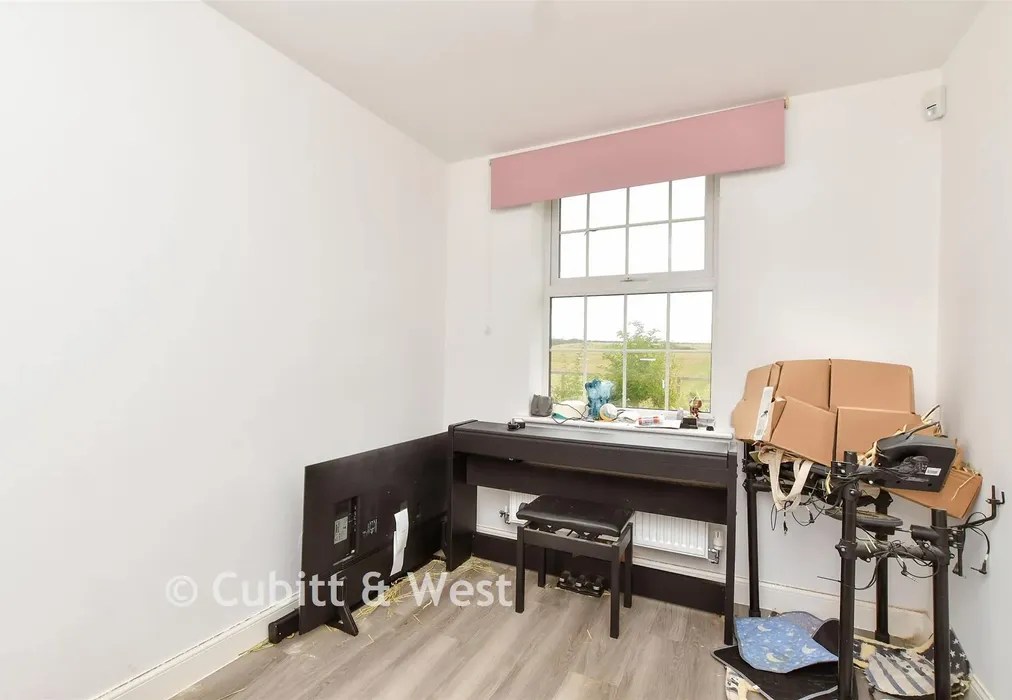 Bedroom 5 - Pipit Way, Peacehaven, East Sussex - Wards of Kent