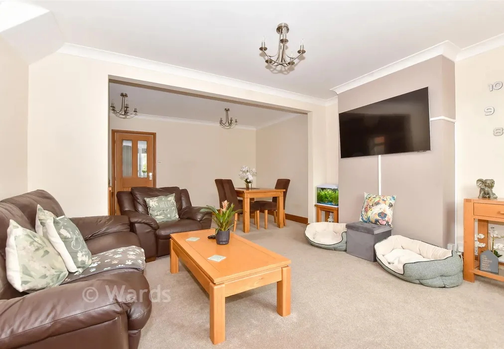 Lounge - Langport Road, New Romney, Kent - Wards of Kent