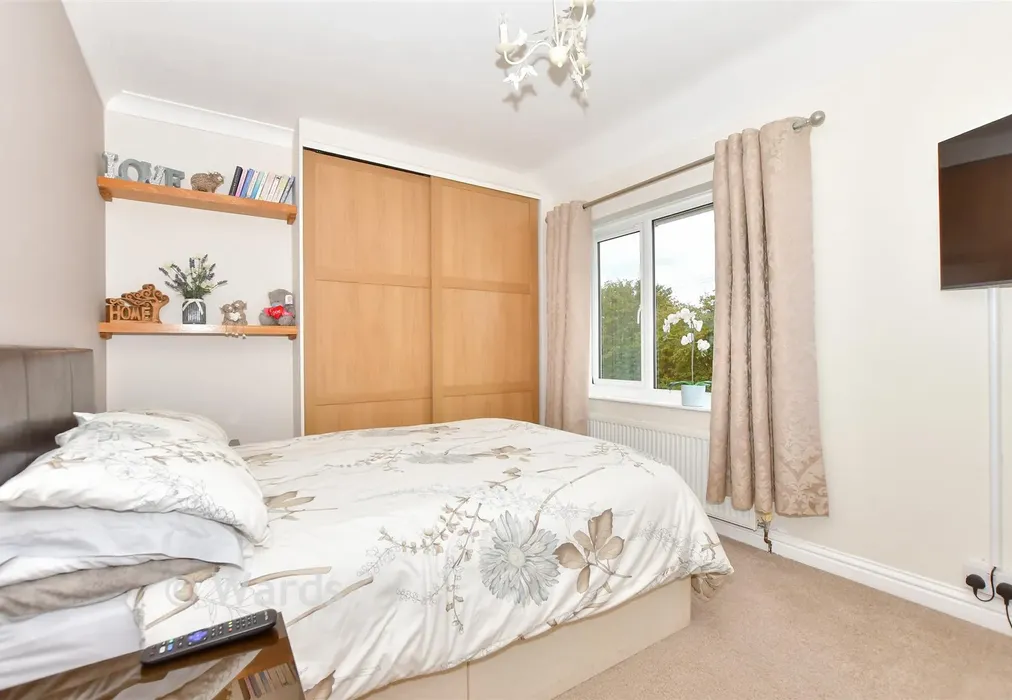 Bedroom 1 - Langport Road, New Romney, Kent - Wards of Kent