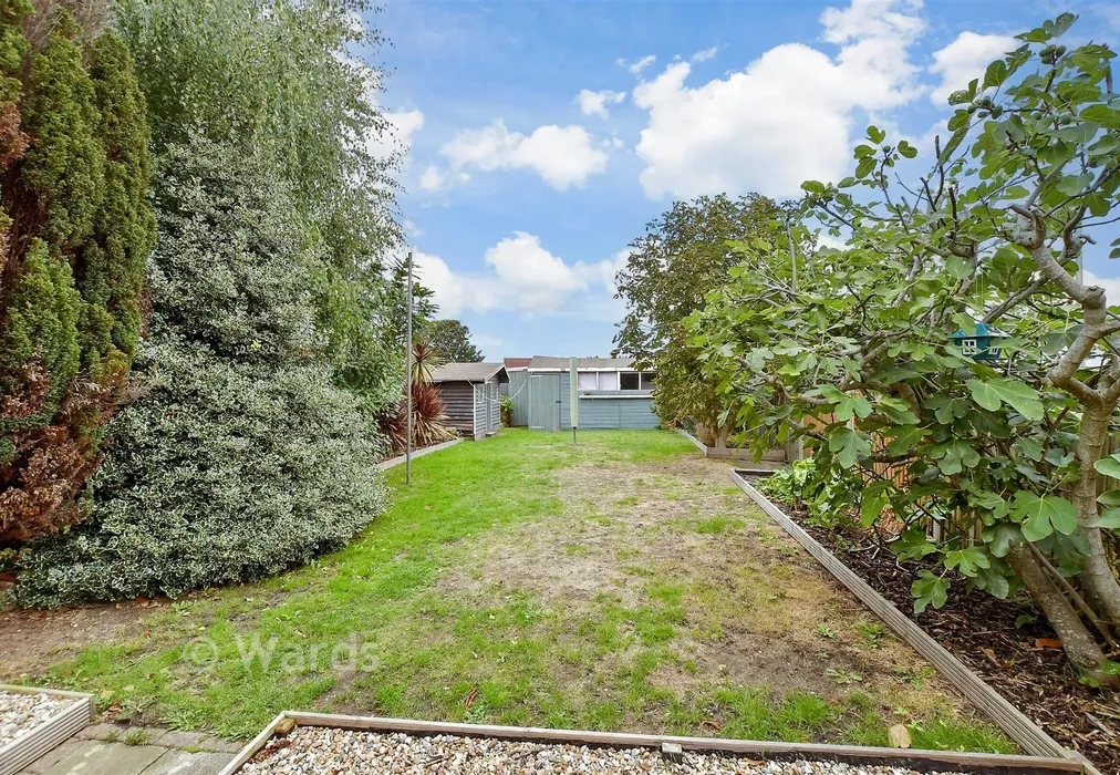 Rear Garden - Langport Road, New Romney, Kent - Wards of Kent
