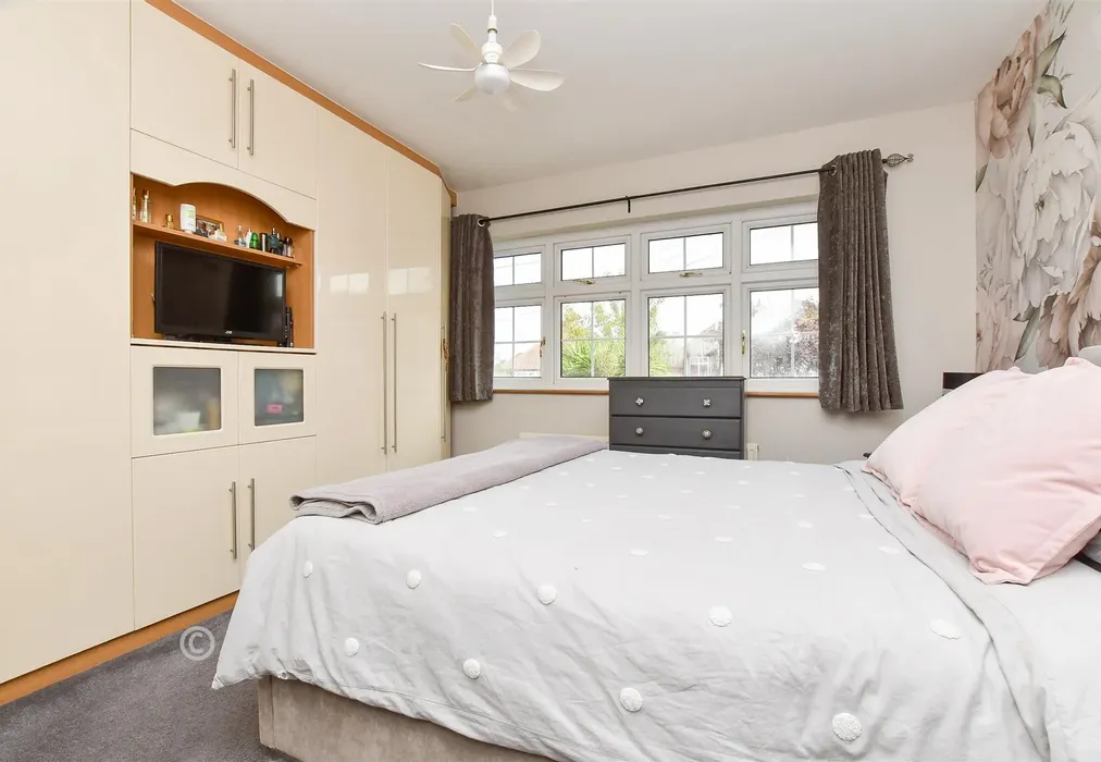 Kitchen / Breakfast Area - Langland Gardens, Croydon, Surrey - Wards of Kent