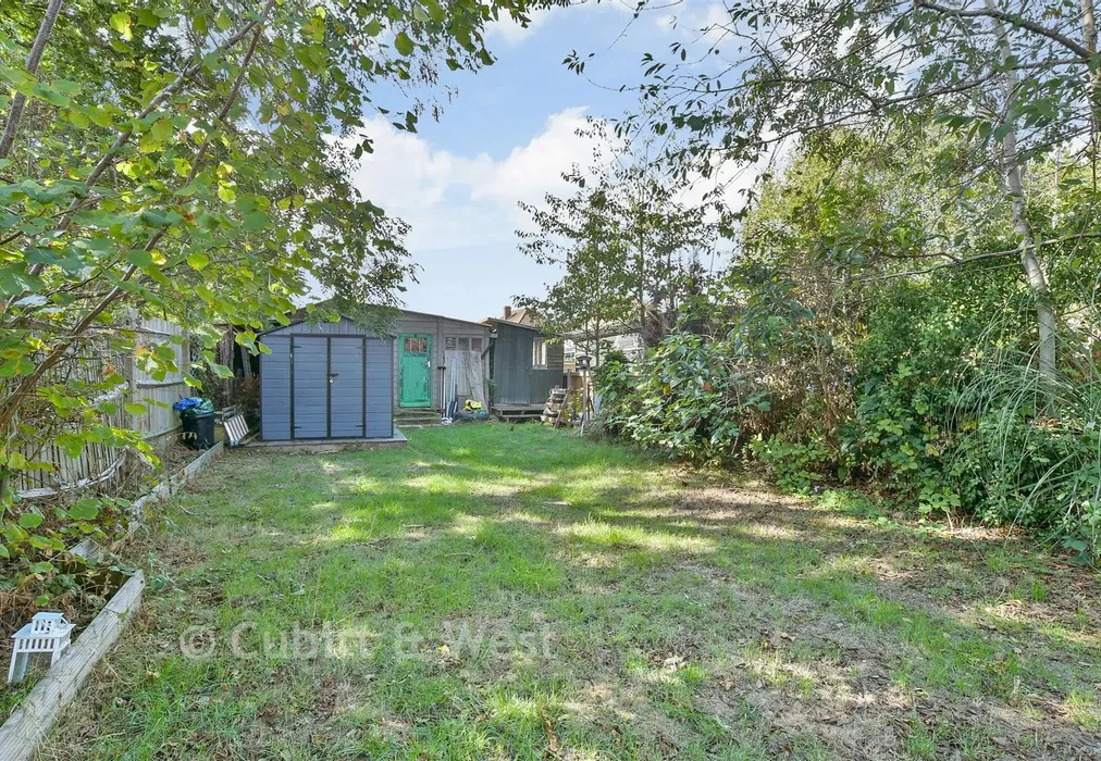 28 Langland Gardens            - Langland Gardens, Croydon, Surrey - Wards of Kent