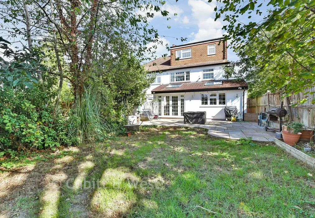 Rear Garden - Langland Gardens, Croydon, Surrey - Wards of Kent