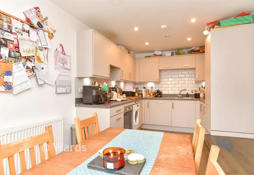Kitchen/ Diner - Sun Marsh Way, Gravesend, Kent - Wards of Kent
