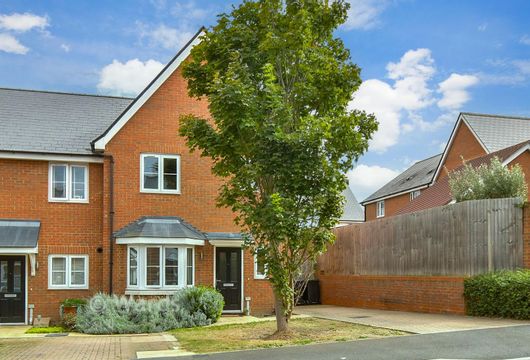 Sun Marsh Way, Gravesend, Kent - Wards of Kent