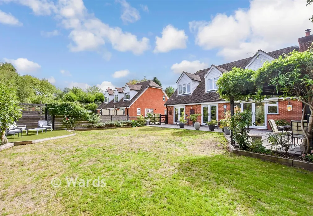 Rear Garden - Heath Road, Boughton Monchelsea, Maidstone, Kent - Wards of Kent