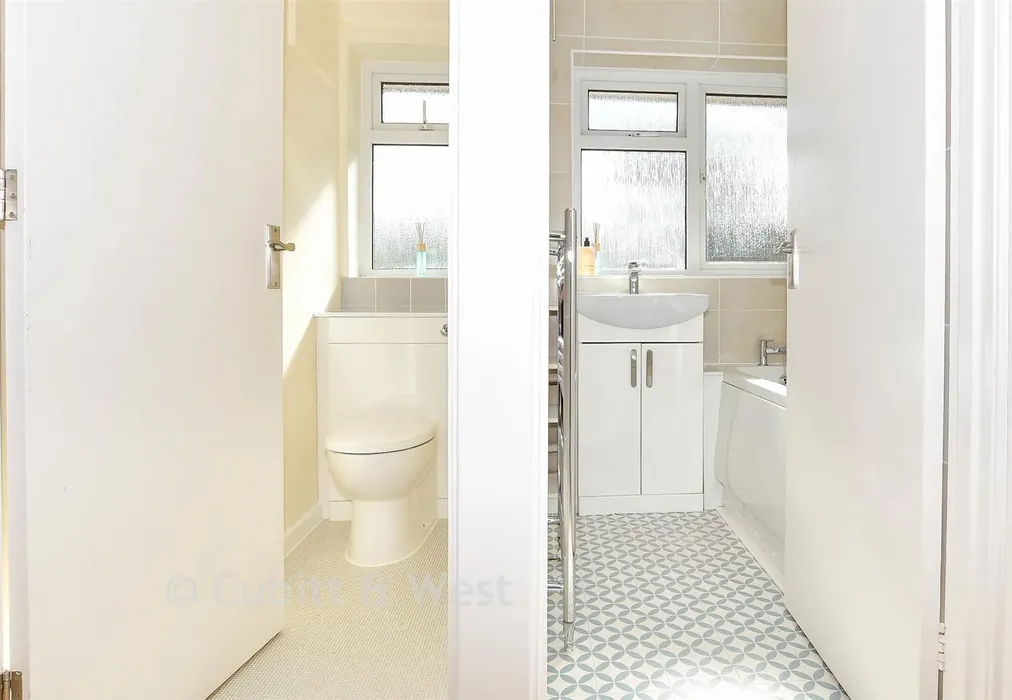 Internal Lifestyle Photograph - Rother Crescent, Gossops Green, Crawley, West Sussex - Wards of Kent