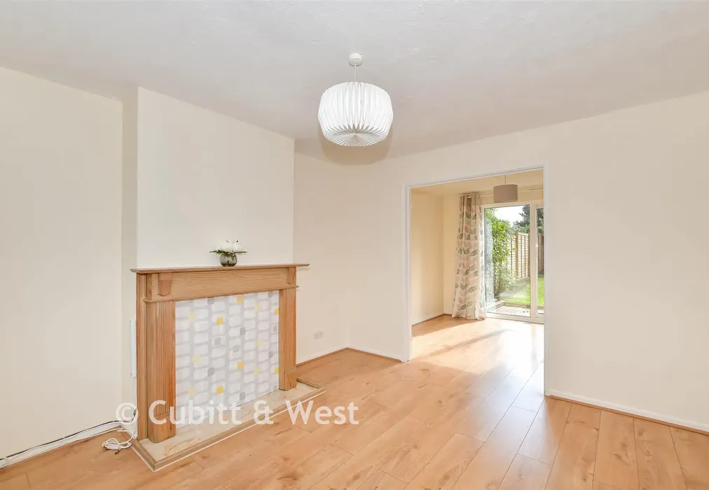 Lounge - Rother Crescent, Gossops Green, Crawley, West Sussex - Wards of Kent