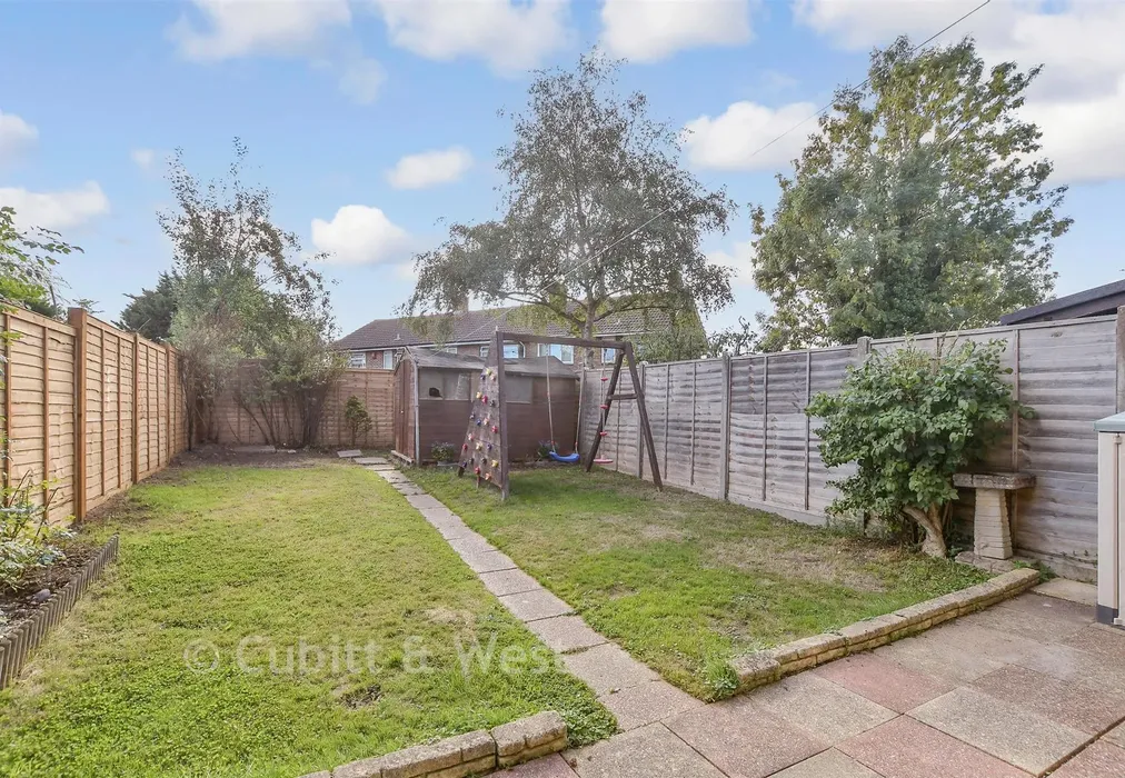 Rear Garden - Rother Crescent, Gossops Green, Crawley, West Sussex - Wards of Kent