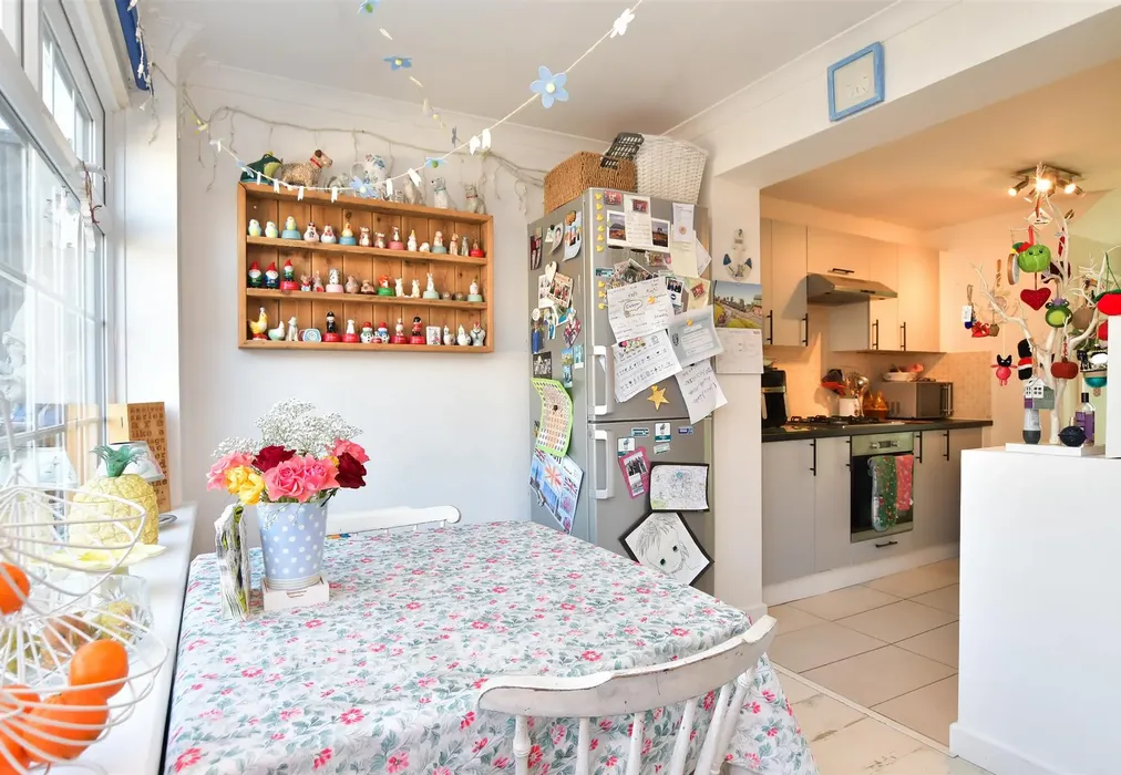 Internal Lifestyle Photograph - Rudyard Road, Woodingdean, Brighton, East Sussex - Wards of Kent