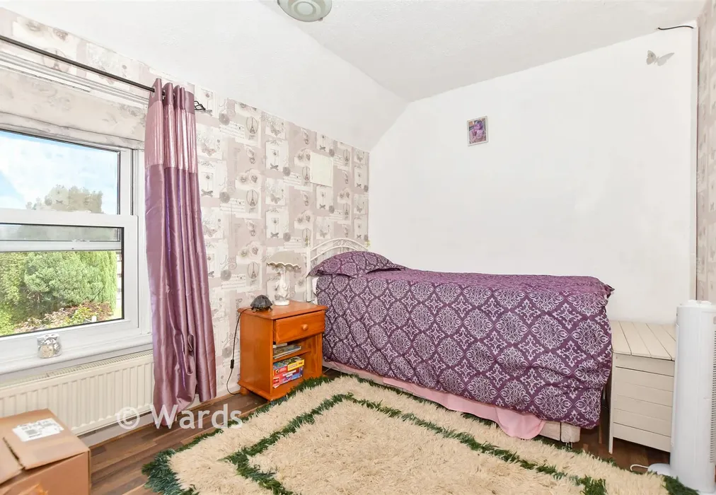 Bedroom 2 - Milner Crescent, Aylesham, Canterbury, Kent - Wards of Kent
