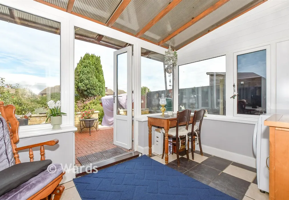 Conservatory - Milner Crescent, Aylesham, Canterbury, Kent - Wards of Kent