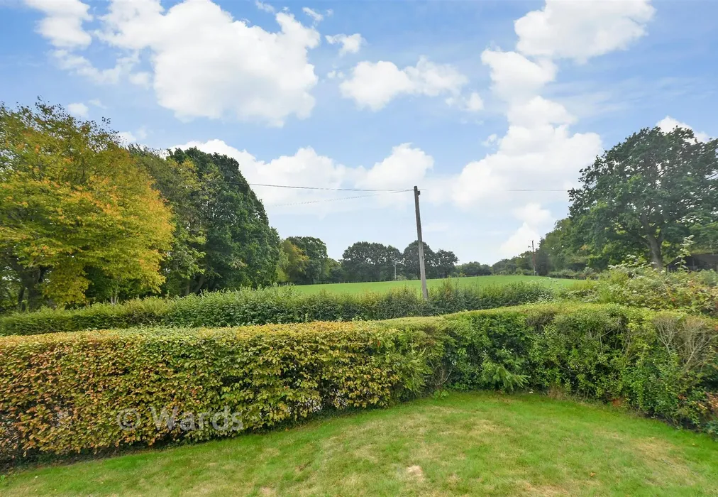 Views To Front - Biddenden, Ashford, Kent - Wards of Kent