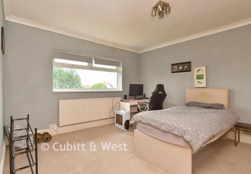 Bedroom 2 - Angus Road, Goring-By-Sea, Worthing, West Sussex - Wards of Kent