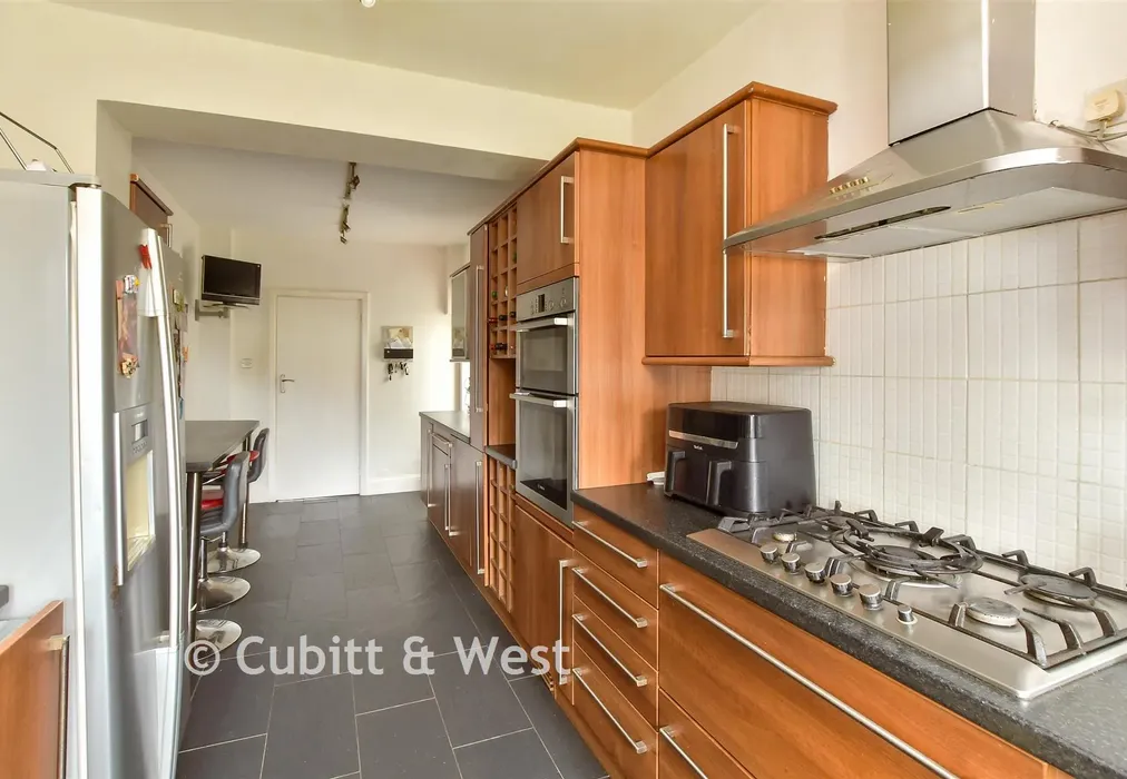 Kitchen - Angus Road, Goring-By-Sea, Worthing, West Sussex - Wards of Kent