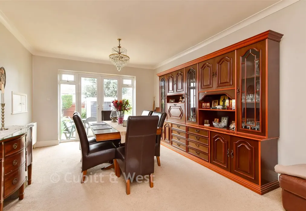 Dining Area - Angus Road, Goring-By-Sea, Worthing, West Sussex - Wards of Kent