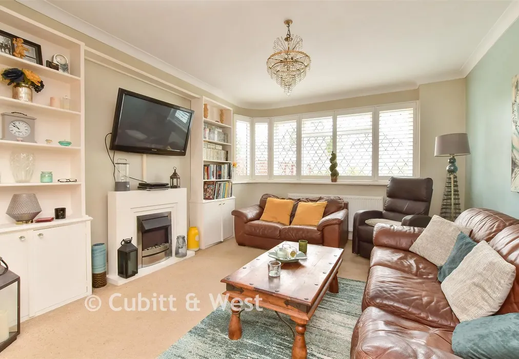 Lounge - Angus Road, Goring-By-Sea, Worthing, West Sussex - Wards of Kent