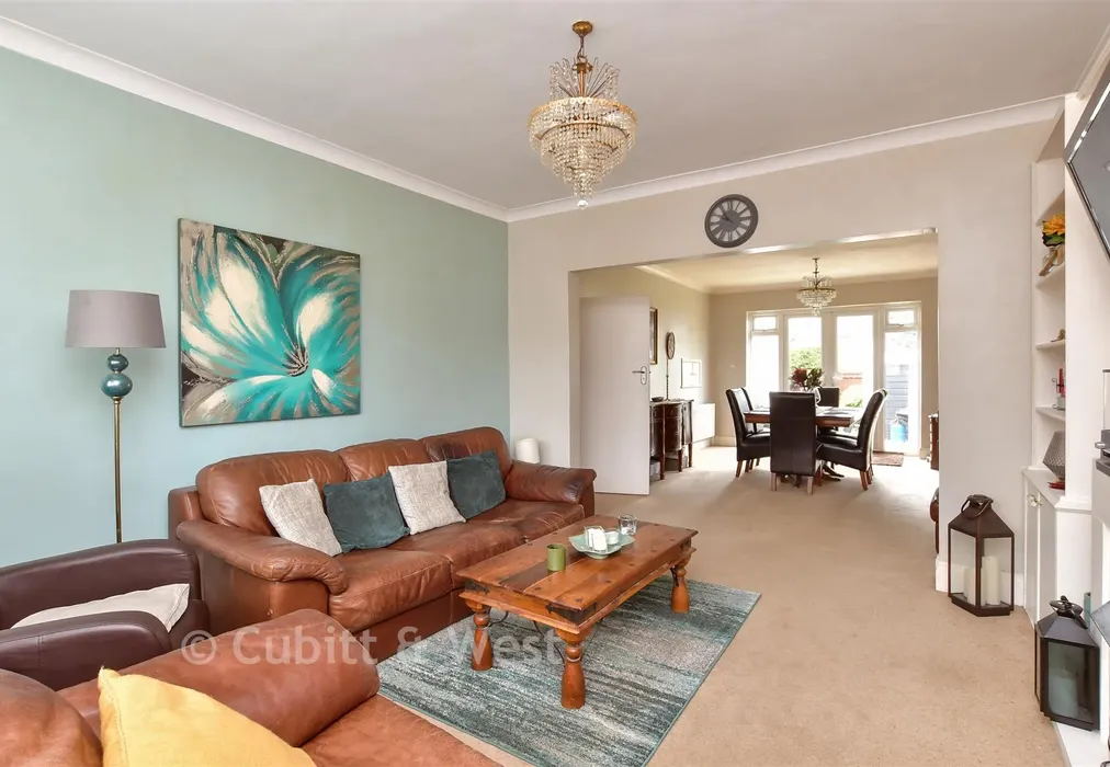 Lounge - Angus Road, Goring-By-Sea, Worthing, West Sussex - Wards of Kent