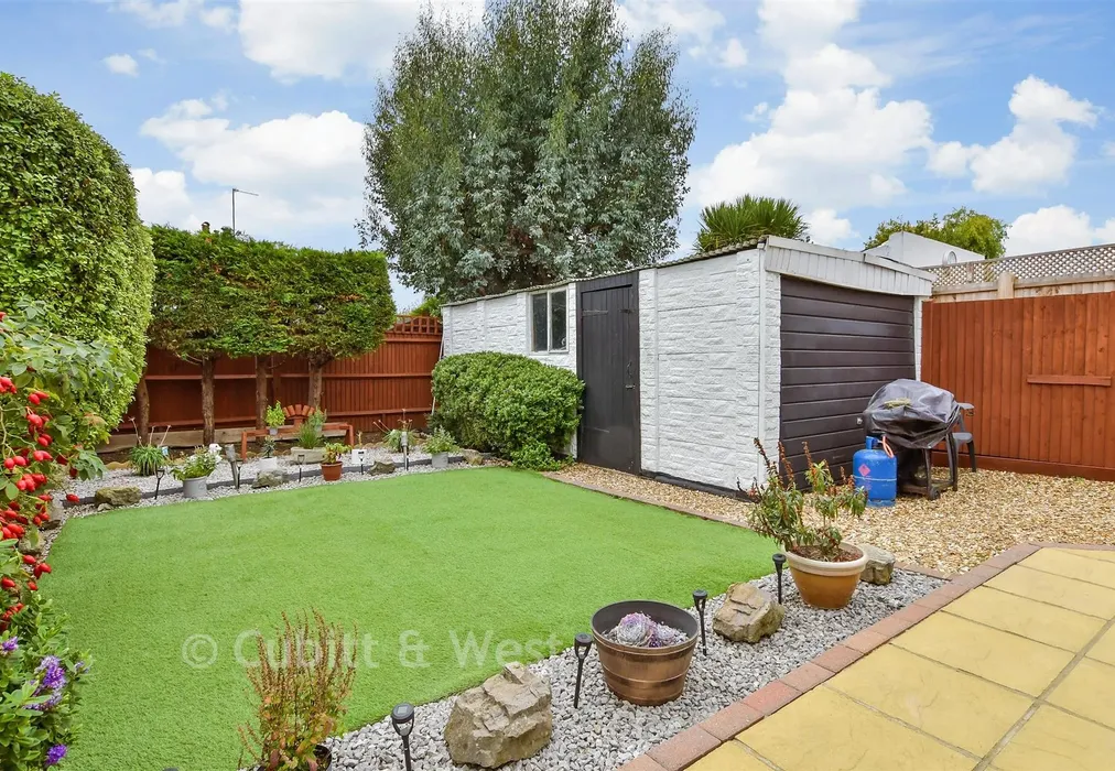 Rear Garden - Angus Road, Goring-By-Sea, Worthing, West Sussex - Wards of Kent