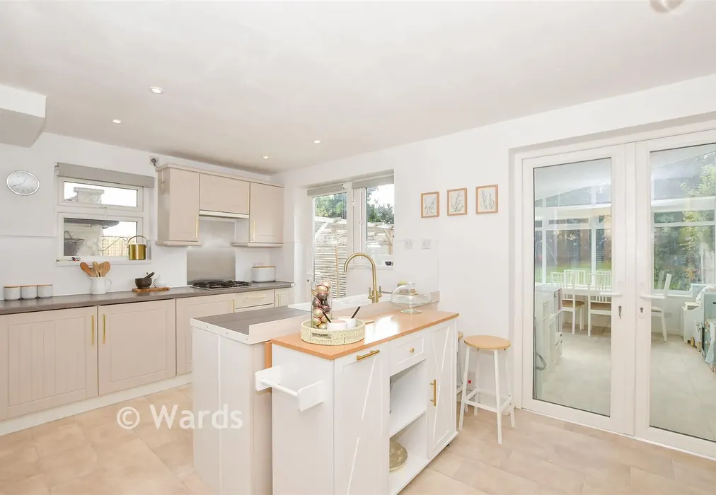 Kitchen/ Diner - Hollywood Lane, Wainscott, Rochester, Kent - Wards of Kent