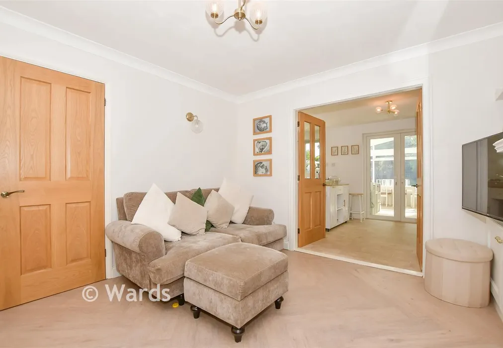 Lounge - Hollywood Lane, Wainscott, Rochester, Kent - Wards of Kent