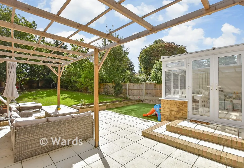 Patio / Decking - Hollywood Lane, Wainscott, Rochester, Kent - Wards of Kent