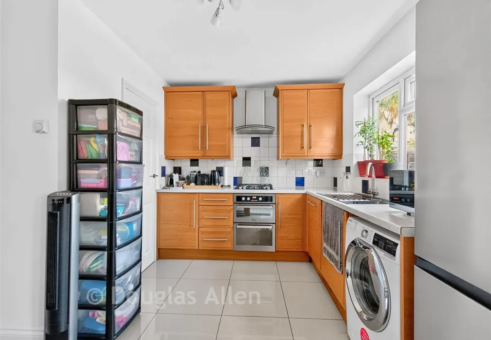Kitchen/Dining Room - Manor Road, Chadwell Heath, Romford, Essex - Wards of Kent