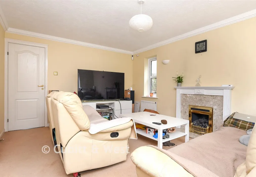 Living Room - Hillbury Gardens, Warlingham, Surrey - Wards of Kent