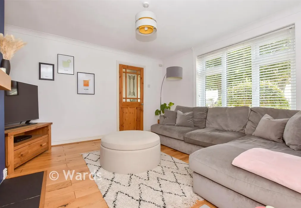 Lounge - Churchill Avenue, Walmer, Deal, Kent - Wards of Kent