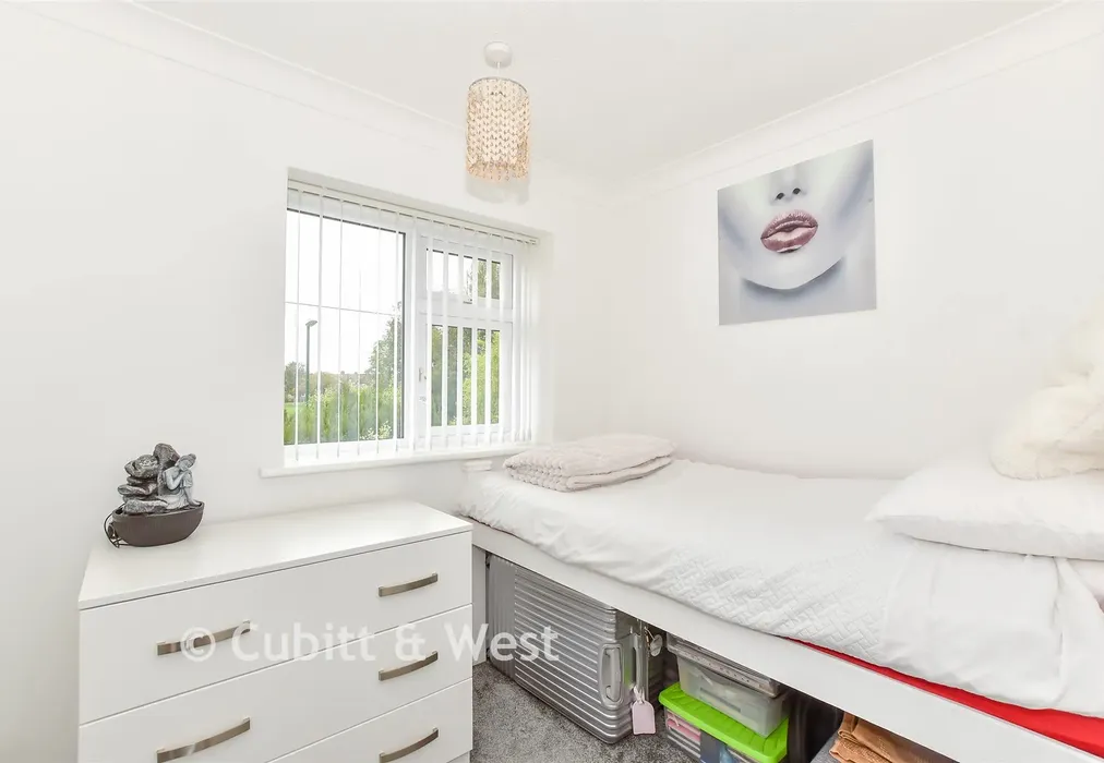 Bedroom 4 - Queens Field Walk, Bognor Regis, West Sussex - Wards of Kent