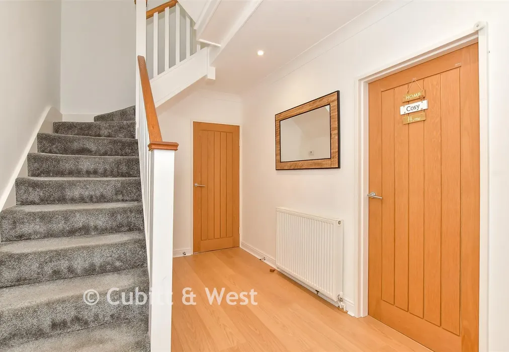 Hallway - Queens Field Walk, Bognor Regis, West Sussex - Wards of Kent