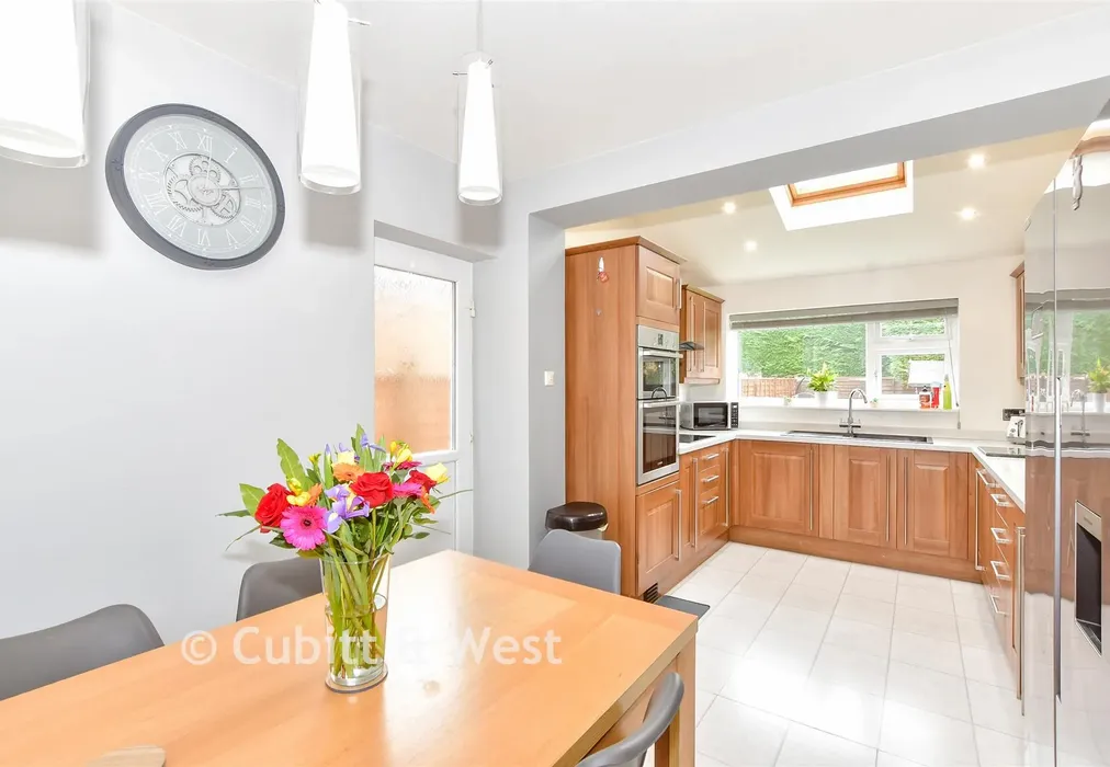 Kitchen/ Diner - Queens Field Walk, Bognor Regis, West Sussex - Wards of Kent