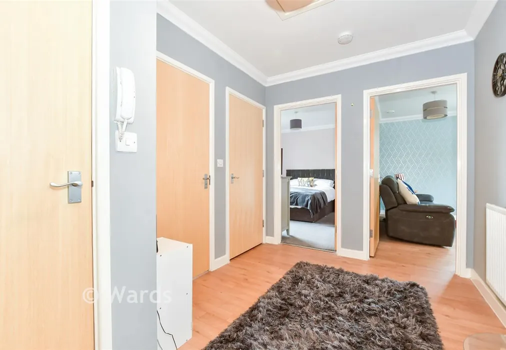 Entrance Hall - Kings Hill, West Malling, Kent - Wards of Kent