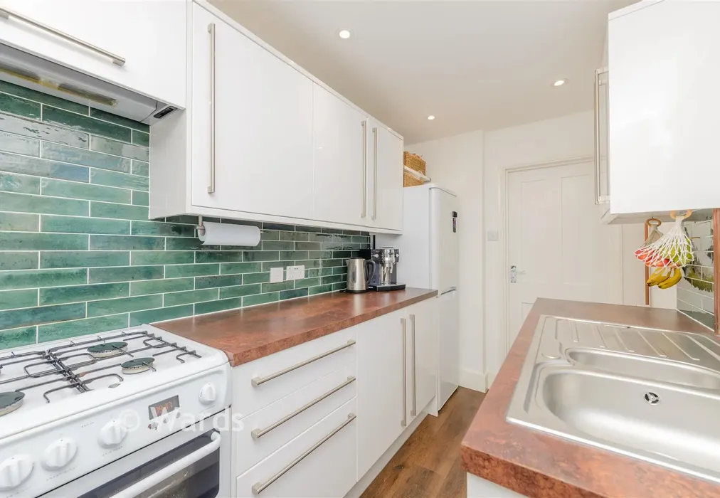 Kitchen - Christchurch Crescent, Gravesend, Kent - Wards of Kent
