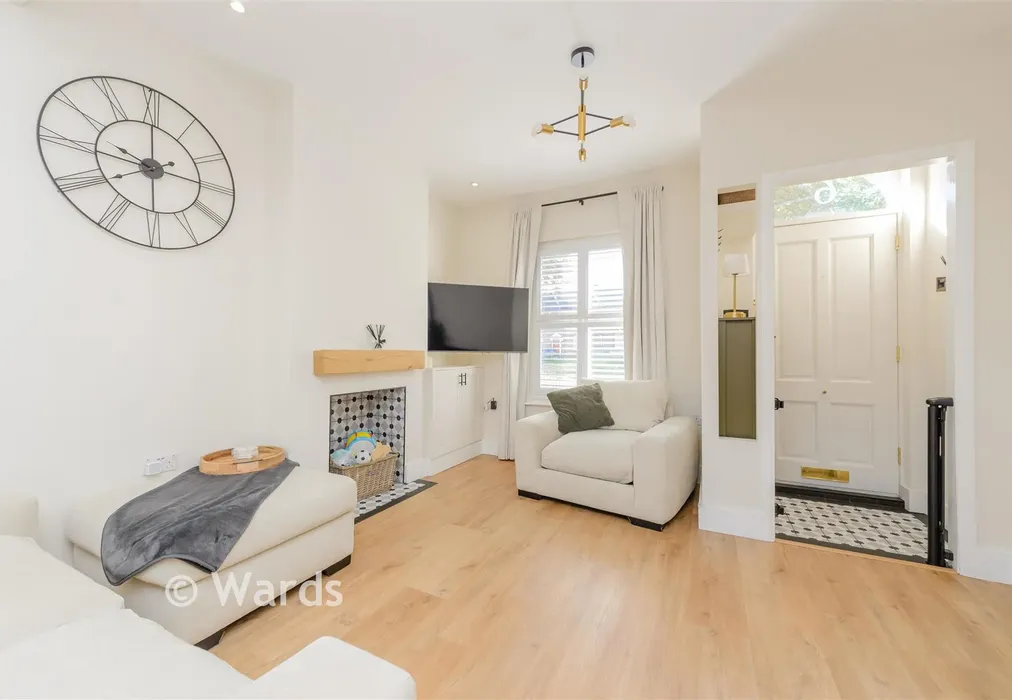 Lounge/Diner - Christchurch Crescent, Gravesend, Kent - Wards of Kent