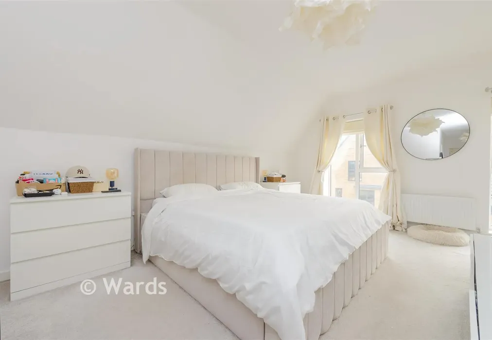Bedroom 1 - Blondin Road, Gravesham, Kent - Wards of Kent