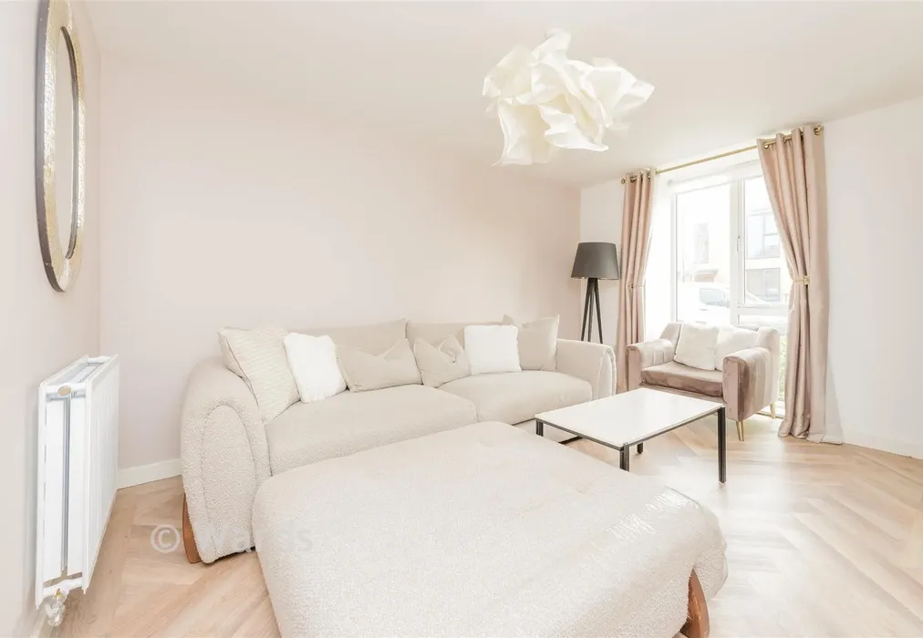 Living Room - Blondin Road, Gravesham, Kent - Wards of Kent