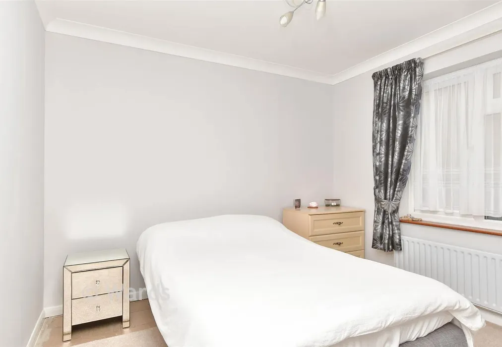 Bedroom 2 - Thistledown, Gravesend, Kent - Wards of Kent