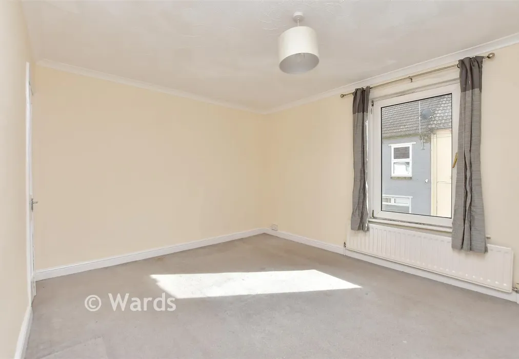 Bedroom 1 - Dale Street, Chatham, Kent - Wards of Kent